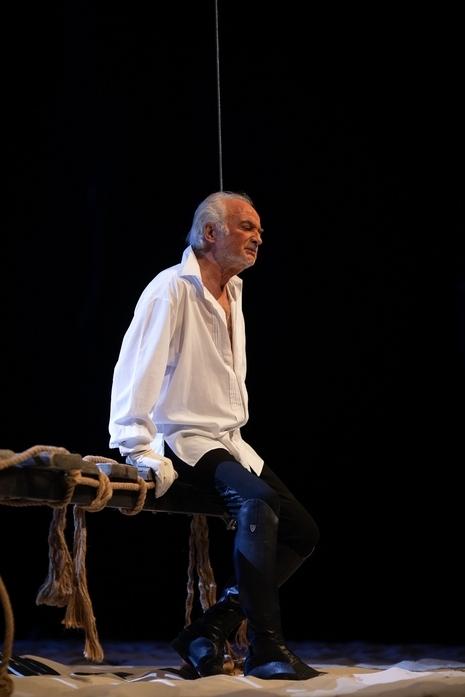 În turneu la TNB, Teatrul Fără Nume* din Chișinău propune o nouă versiune a FURTUNII lui Shakespeare, în regia lui Mihai Țărnă 18787801