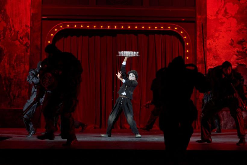 Macbett regizat de Silviu Purcărete, la Festivalul Internațional Shakespeare de la Craiova! 18787940