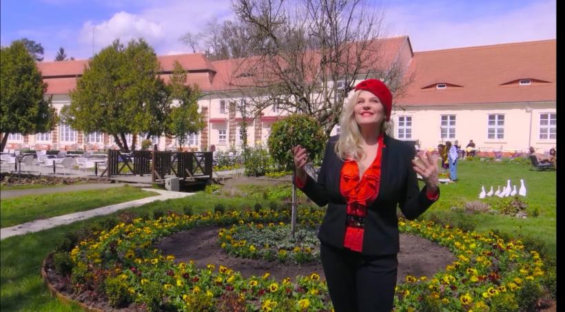 Palatul înflorit de la Avrig, un nou concept de promovare turistică 18788206