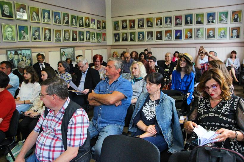 „Regal poetic la Carmen Sylva” 18788460