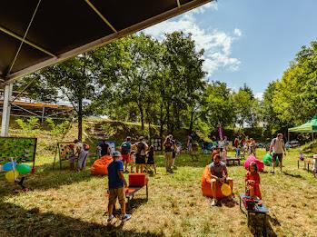 De 3 ori mai multă distracție la TIFF în familie: jocuri și ateliere tematice pentru copii și părinți și spectacole în aer liber, în Parcul Poligon din Florești