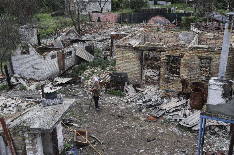 Bombardamente intense la uzina chimică din Severodonetsk. În interior se află sute de civili