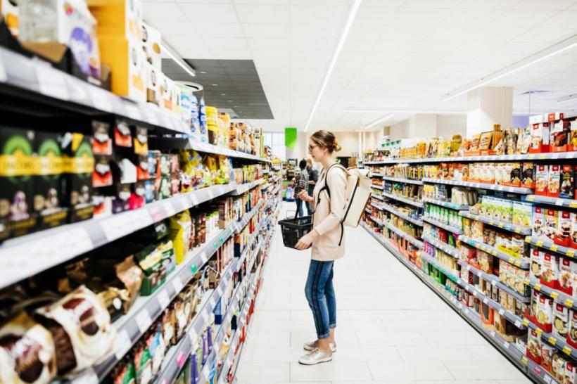 Consumatorii vor reduce cheltuielile din cauza creșterii prețurilor la alimente