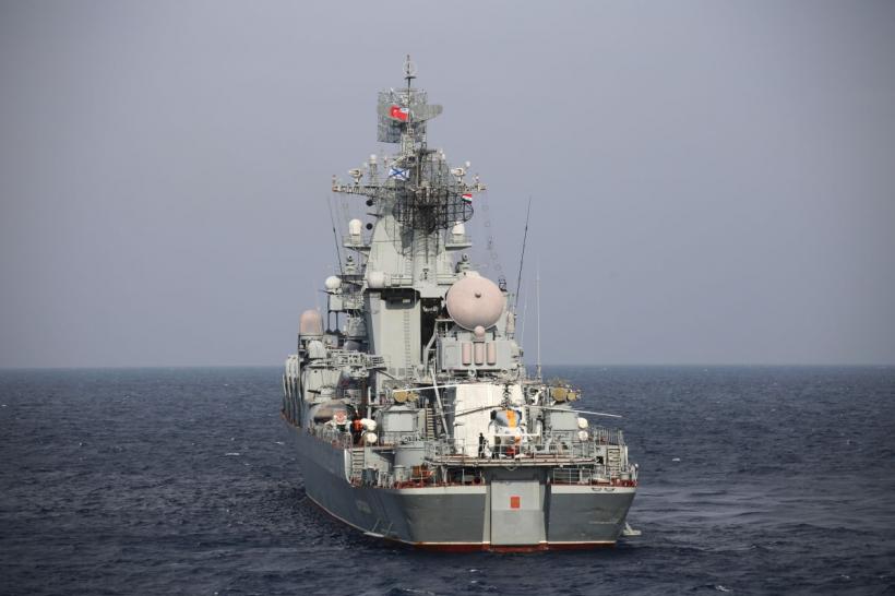 Ucrainenii susțin că au distrus o navă din Rusia care transporta arme și personal pe Insula Șerpilor
