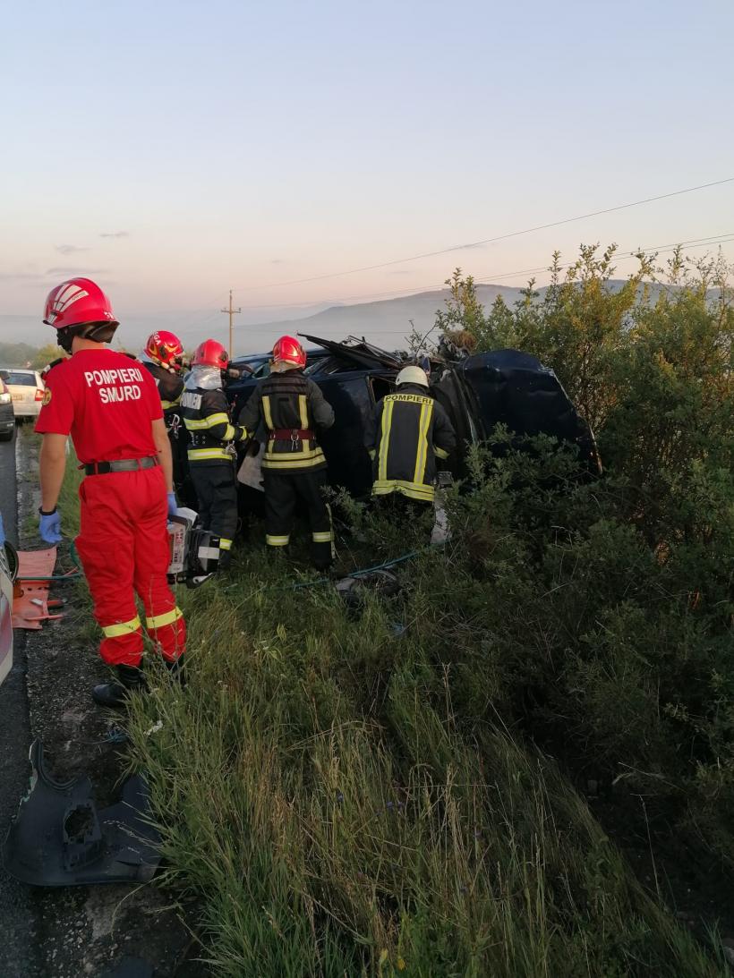 Accident grav în Alba. Două persoane au fost rănite și una a murit 18790591