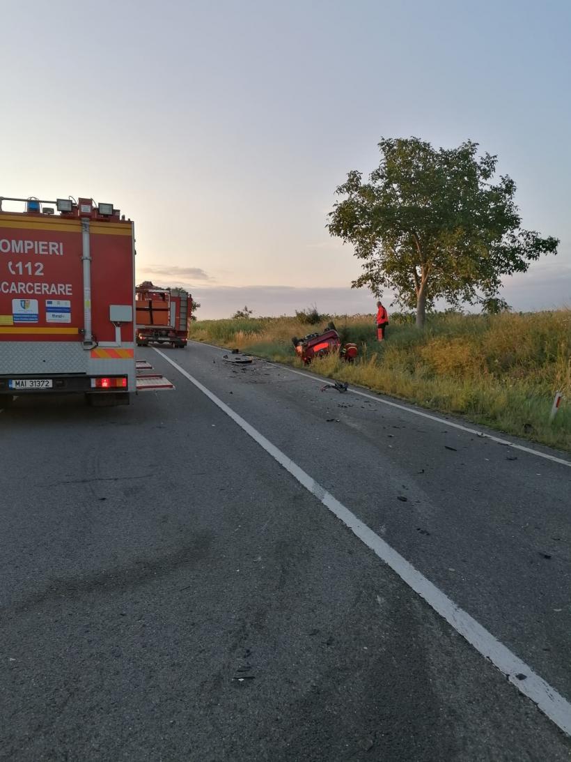 Accident grav în Alba. Două persoane au fost rănite și una a murit 18790592
