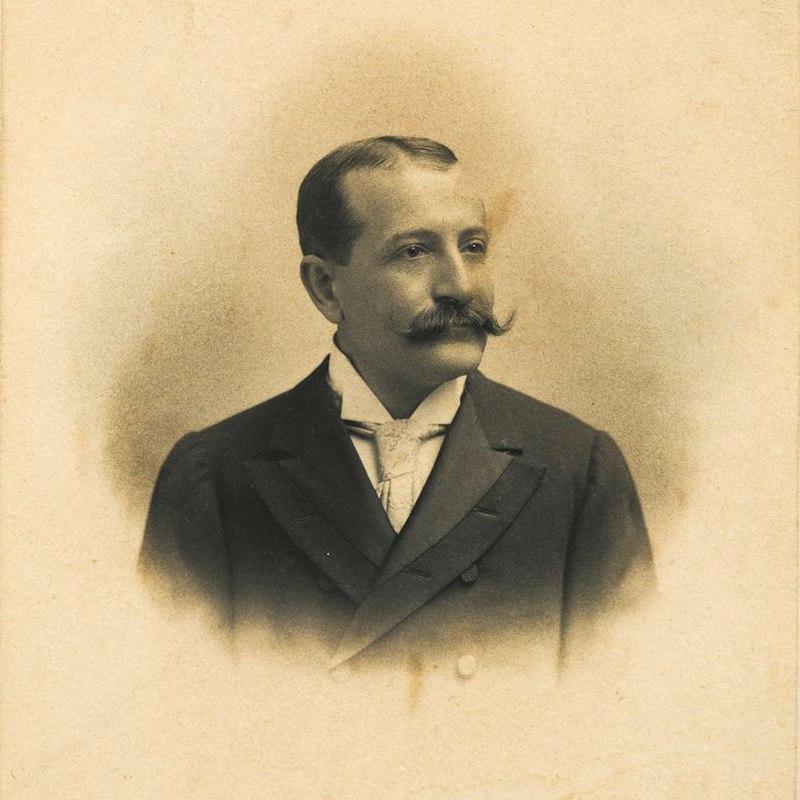 „Tăchiță Gură de aur”, pe aripile iubirii 18790668