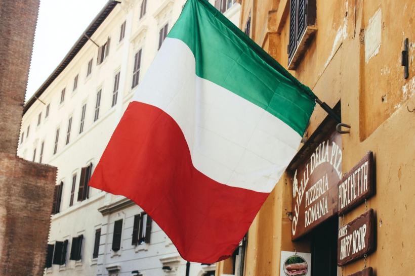 Italia este aproape de o criză politică. Cel mai mare partid din parlament se destramă