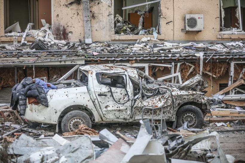 Bilanț actualizat: Cel puțin 18 persoane au murit în urma atacului de la mall-ul din Ucraina