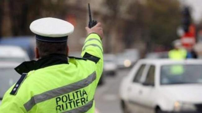 Șoferii, controlați în cascadă la Cluj. Din 700 de șoferi verificați, 12 erau drogați