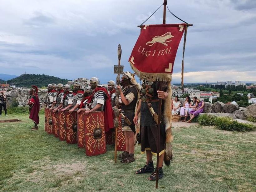 Excursie la daci și romani, pe Măgura Uroiului, înapoi cu două milenii 18793415