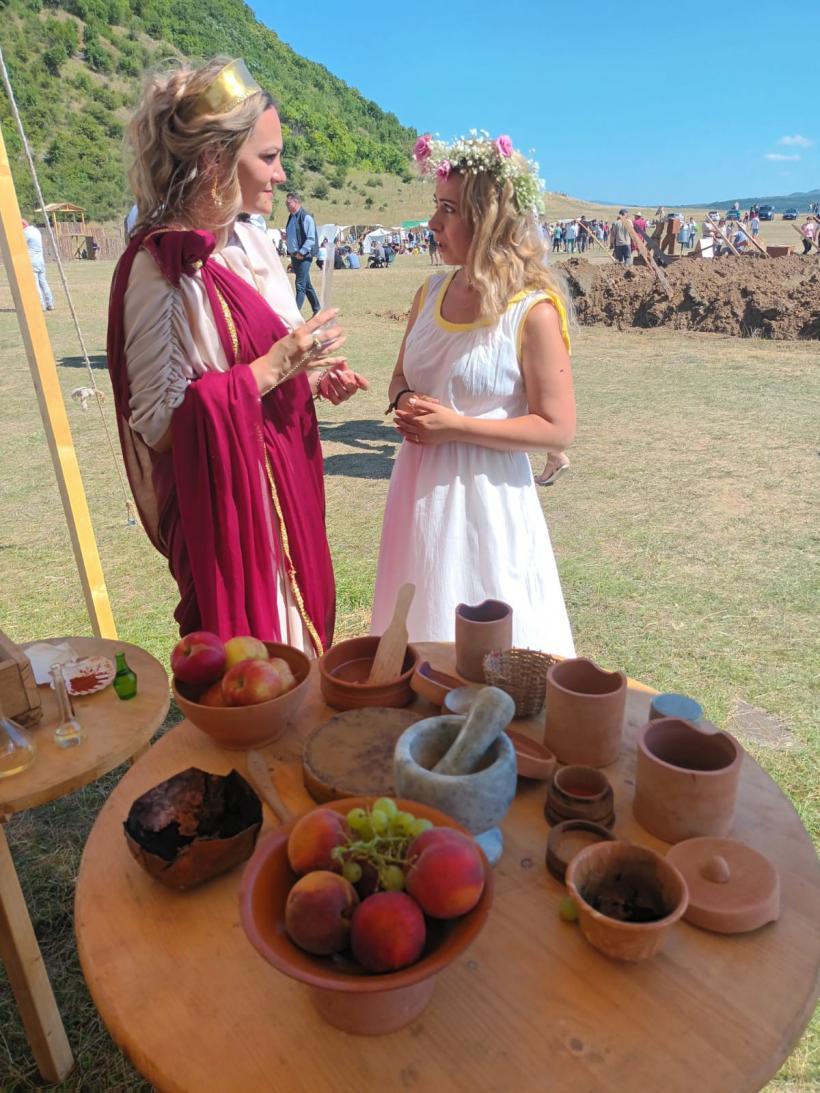 Excursie la daci și romani, pe Măgura Uroiului, înapoi cu două milenii 18793422