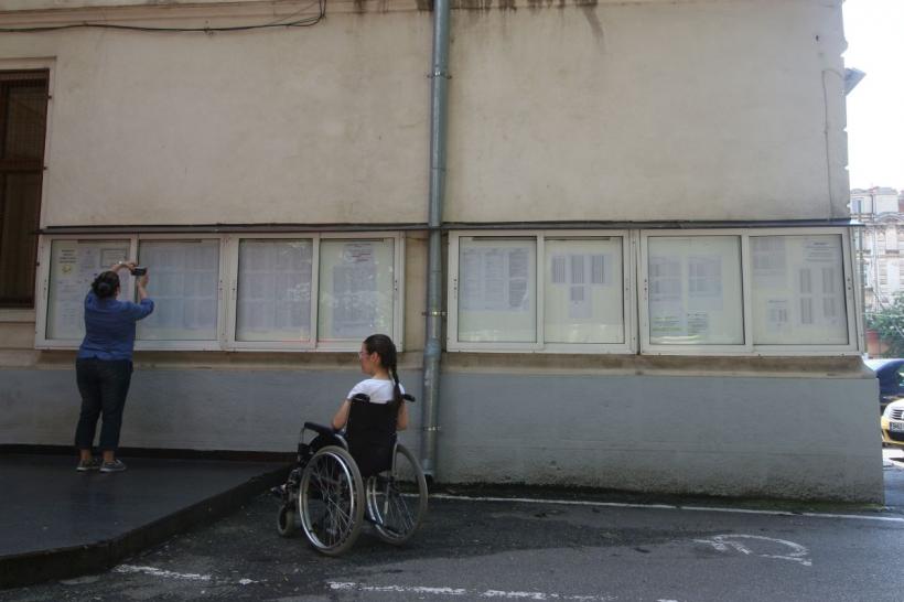 Bruxelles-ul atenționează Guvernul că ignoră drepturile persoanelor cu dizabilități