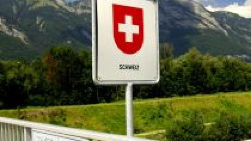 Elveția își menține neutralitatea și nu va adera la NATO