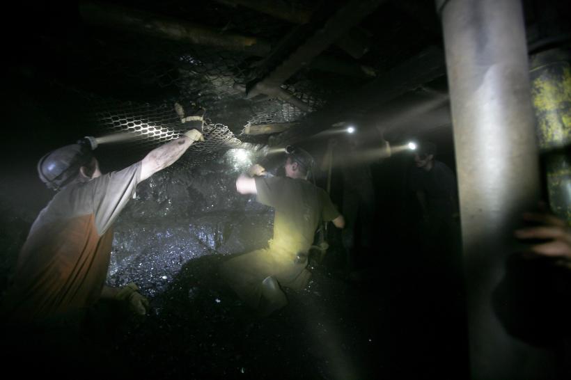 Zece mineri au rămas blocați într-o mină de cărbune în Mexic
