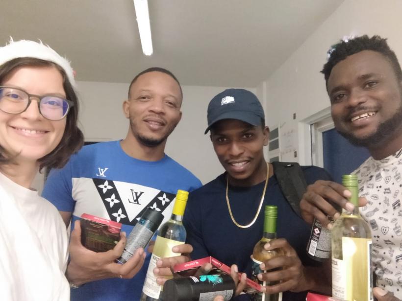 Alexandra Tănase, farmacist voluntar „fără frontiere”: „Uneori, mamele vindeau untul de arahide primit ca tratament pentru copilul subnutrit pentru a le cumpăra și celorlalți de mâncare” 18795810