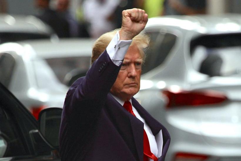 Trump vrea reducerea tensiunilor cauzate de percheziţia în reşedinţa sa. „Naţiunea este într-o situaţie foarte periculoasă”