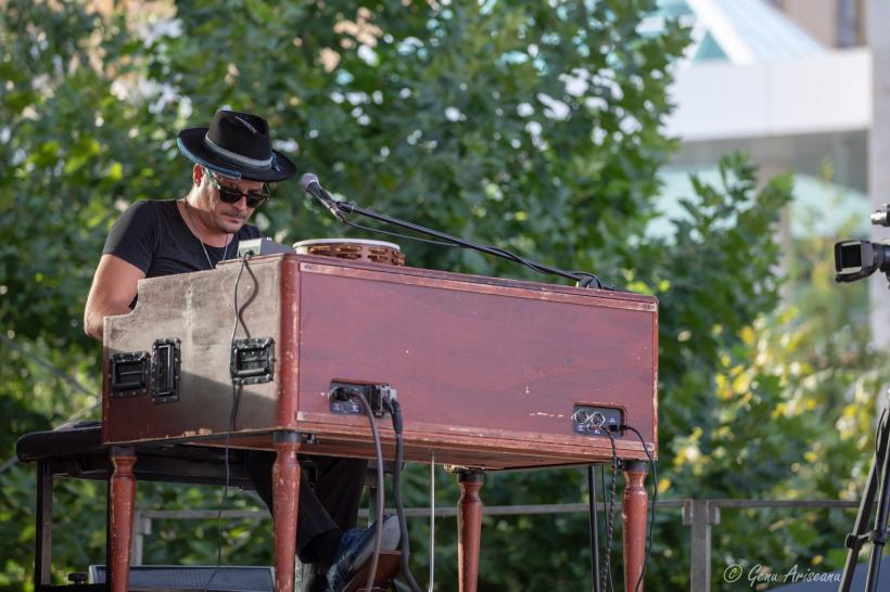 Peste 15.000 de oameni au participat la ediția aniversară Brașov Jazz & Blues Festival 18796359