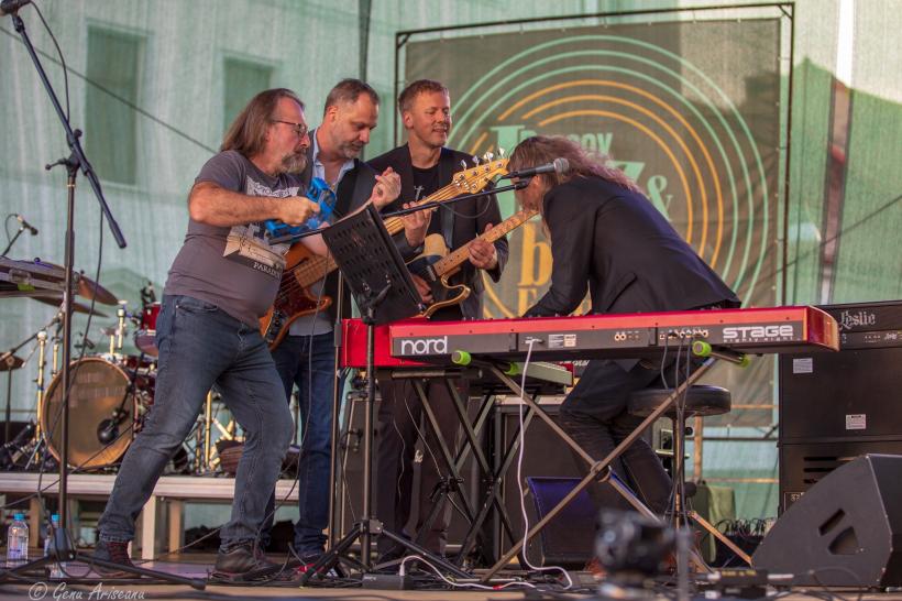 Peste 15.000 de oameni au participat la ediția aniversară Brașov Jazz & Blues Festival 18796377