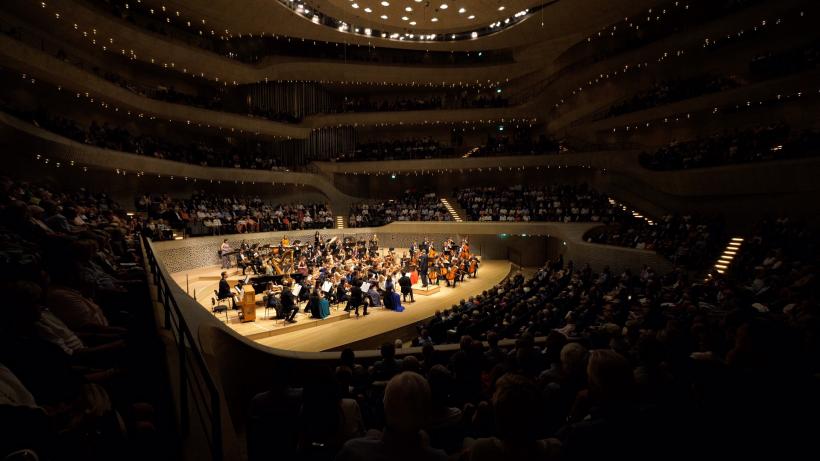Orchestra Română de Tineret la Hamburg şi lansarea de presă la Berlin  a Festivalului “George Enescu”  20 – 22 august