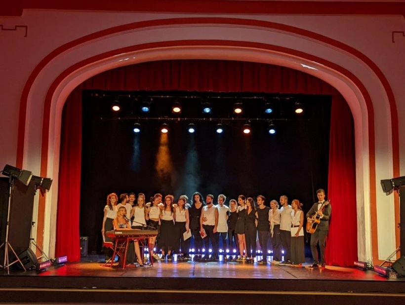 LAUREAŢII GALEI TÂNĂRULUI ACTOR HOP 2022 ediția a 25-a 18797476