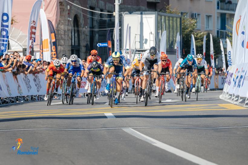 Mica Buclă a înghițit 600.000 de euro 18798882