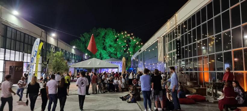 Bucharest Jazz Festival a aniversat oraşul cu trei zile de CONCERTE LIVE, la Combinatul Fondului Plastic 18799931