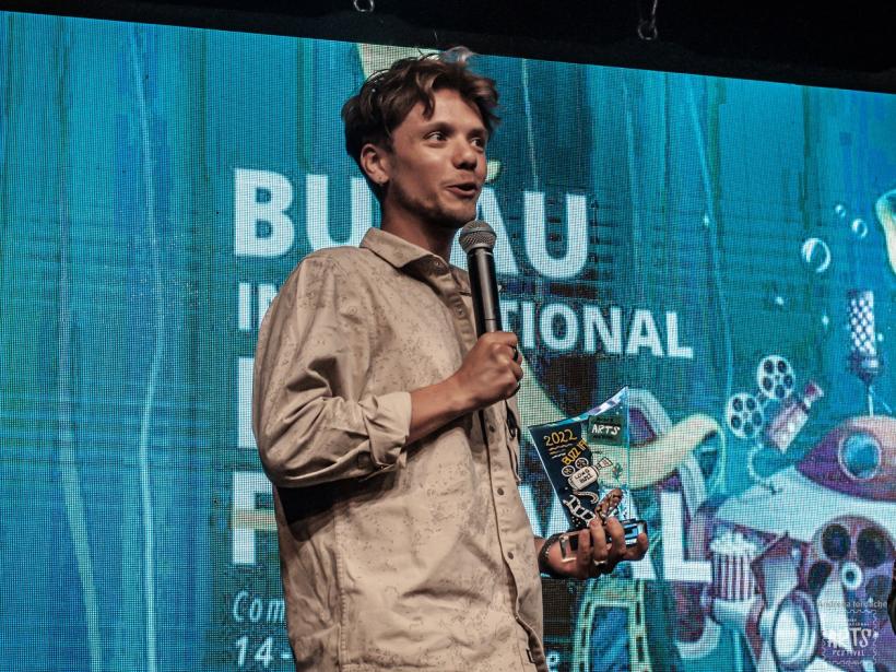 Competițiile Comic 7B și BUZZ IFF din cadrul  Buzău International Arts Festival s-au încheiat și și-au anunțat câștigătorii 18800024