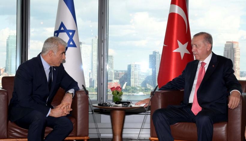 Întâlnire istorică: Președintele turc și premierul israelian și-au vorbit față în față