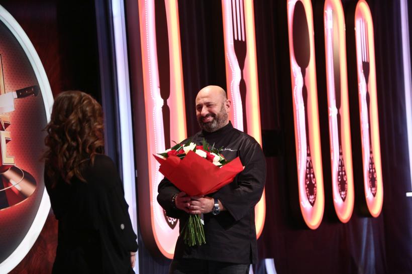 Cătălin Scărlătescu, luat la roast de iubita lui: „Cei din jur au spus că suntem o combinație cel puțin bizară” 18800251