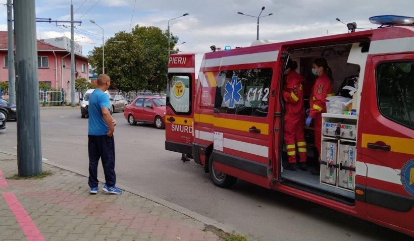 Accident cumplit în Dâmbovița: Un muncitor a fost prins sub o macara