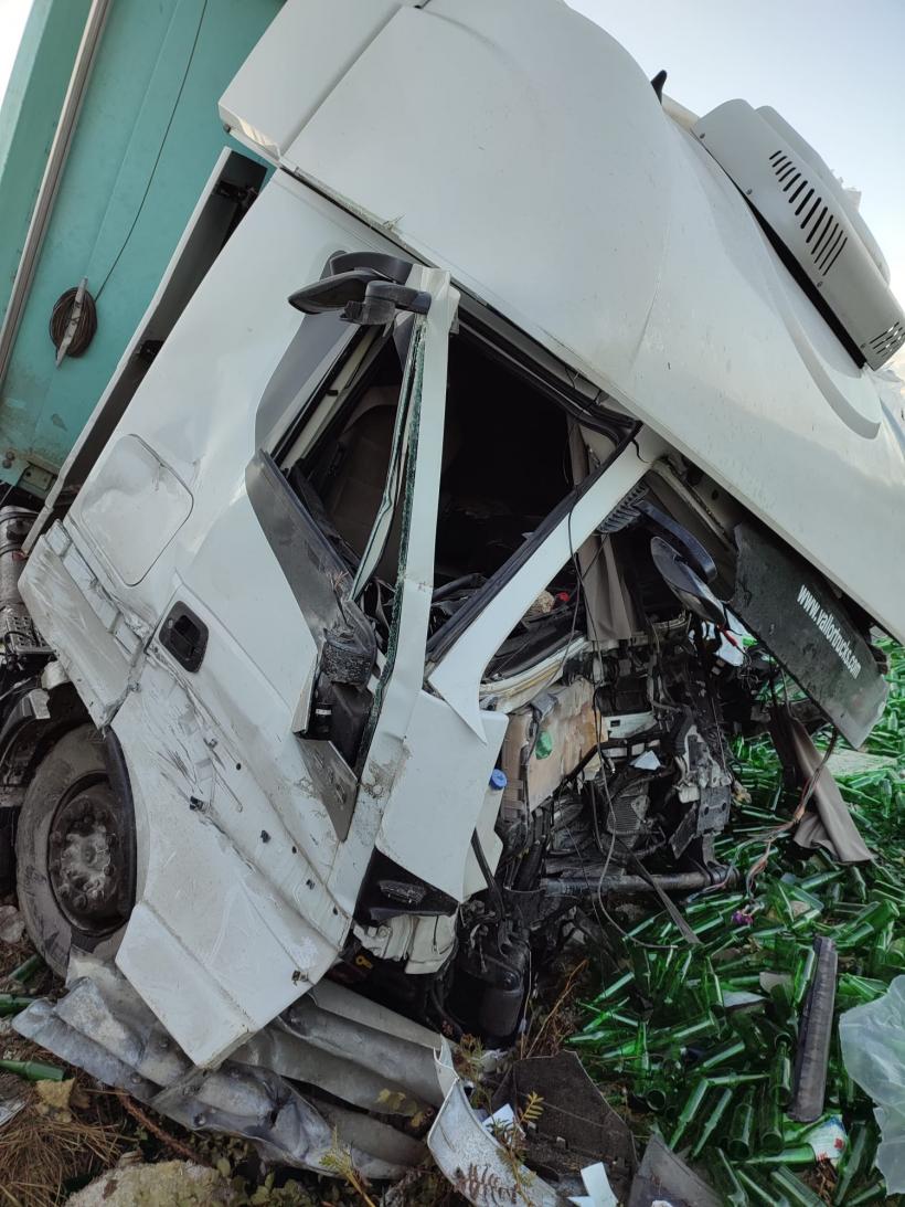 Șoferul unui TIR și-a pierdut viața pe A3, în Prahova 18800512