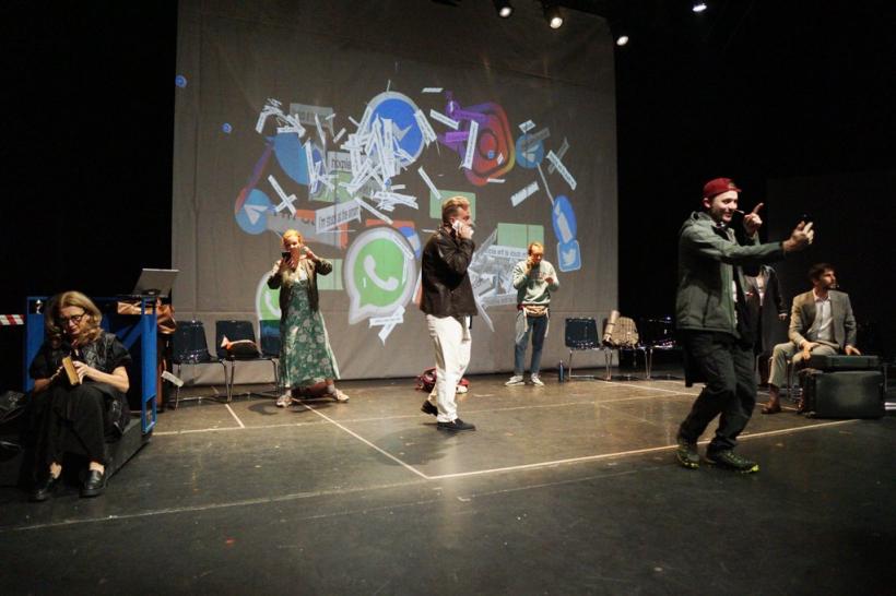 Premieră: #mickiewiczeminescu - coproducție Teatrul „Stefan Żeromski” din Kielce, Polonia, și Teatrul Național „Vasile Alecsandri” Iași 18801132