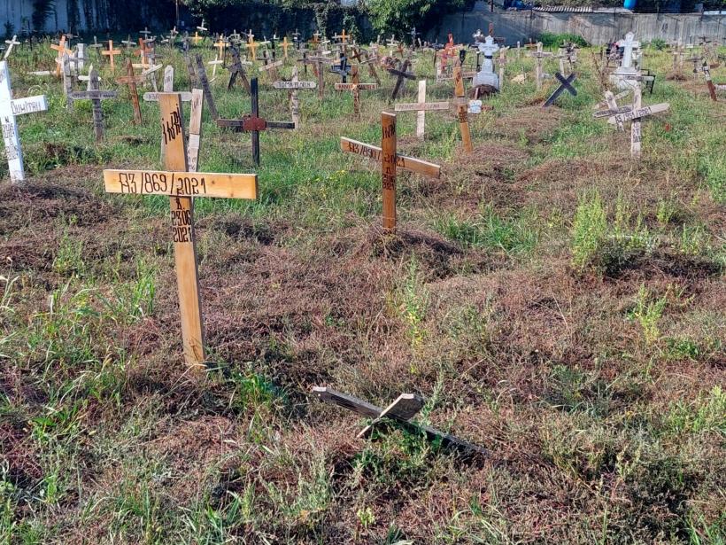 Cimitirul condamnaților la sărăcie pe viață și pe moarte 18801043