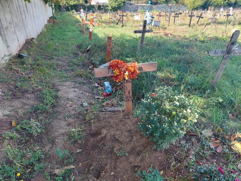 Cimitirul condamnaților la sărăcie pe viață și pe moarte 18801053