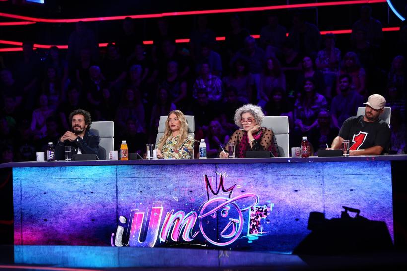 Schimbare la iUmor. Costel Bojog se alătură juriului: „Am primit cu bucurie propunerea de a lucra cu Delia şi Cheloo” 18801082