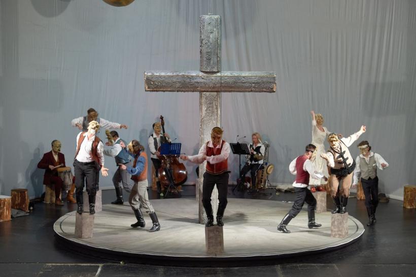 Alinare strămoșească de Tamási Áron în regia lui László Béres, la Teatrul Maghiar de Stat Cluj! 18801596