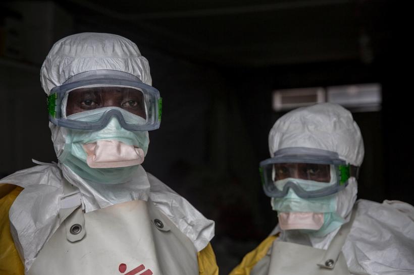Medic, ucis de Ebola în Uganda