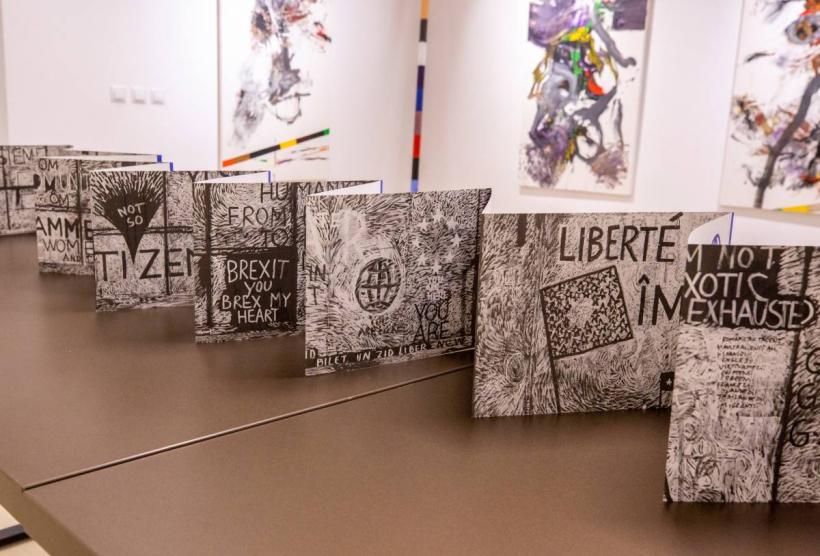 Expoziția “307” – Lucrările a trei artiști renumiți pot fi admirate la Galeria Națională de Artă „Forma” din Deva 18801746