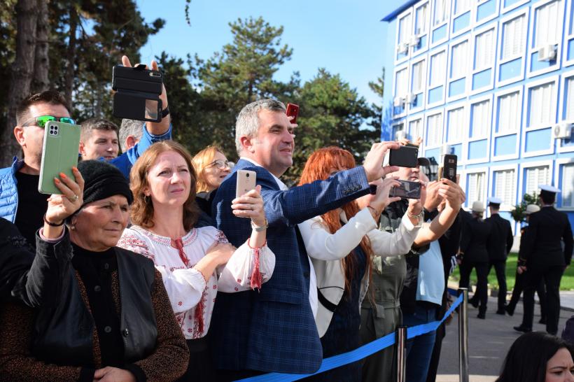 Academia Navală “Mircea cel Bătrân”. Viitorii marinari au participat la deschiderea noului an universitar 18801811