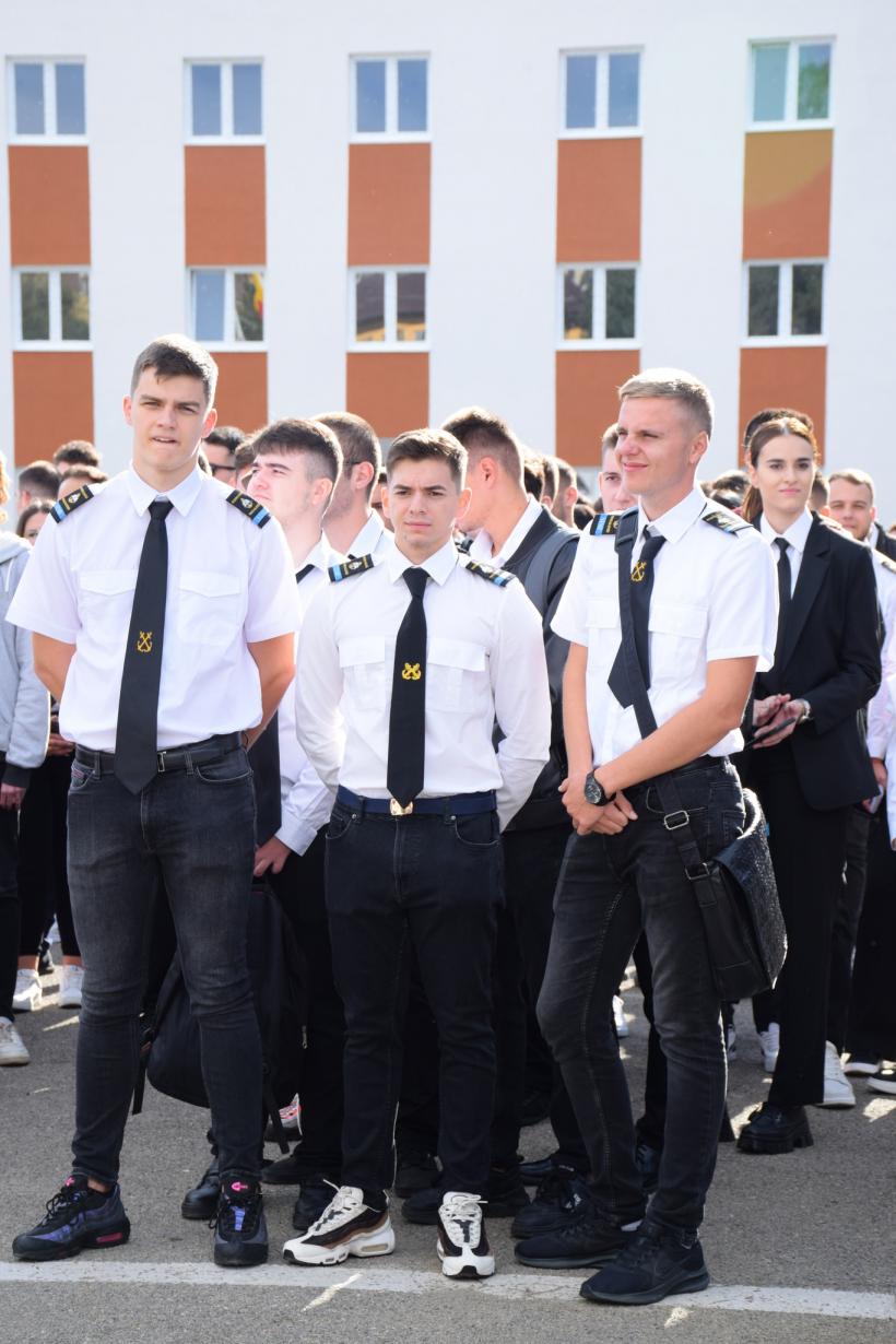 Academia Navală “Mircea cel Bătrân”. Viitorii marinari au participat la deschiderea noului an universitar 18801817