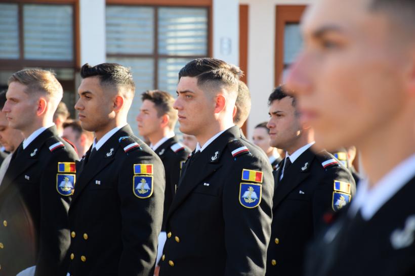 Academia Navală “Mircea cel Bătrân”. Viitorii marinari au participat la deschiderea noului an universitar 18801824