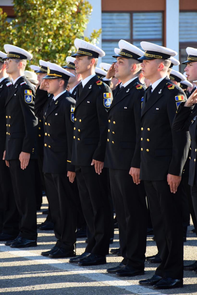 Academia Navală “Mircea cel Bătrân”. Viitorii marinari au participat la deschiderea noului an universitar 18801827