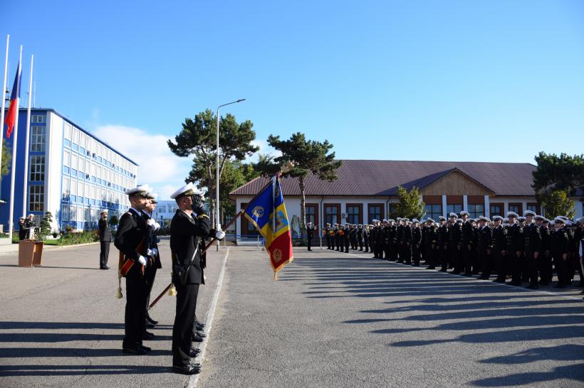 Academia Navală “Mircea cel Bătrân”. Viitorii marinari au participat la deschiderea noului an universitar 18801832