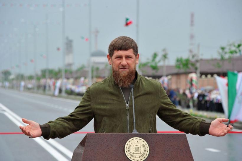 Ramzan Kadyrov îi trimite pe trei dintre fiii săi minori la război în Ucraina
