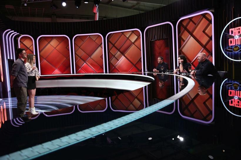 Chefi la cuțite, lider de piață cu ediția de marți. În seara aceasta, Chefii gătesc cu un ingredient misterios. Chef Bontea: ”N-am gătit în viața mea cu așa ceva!” 18802208