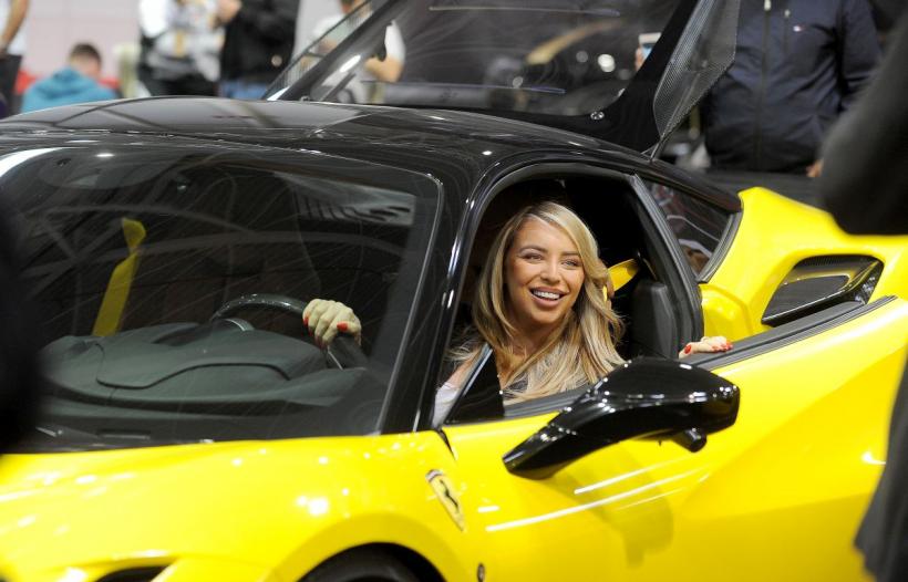 SAB&Accesorii 2022: Super-maşini de peste 5 milioane de euro şi modele auto în premieră, expuse la Romexpo 18802433