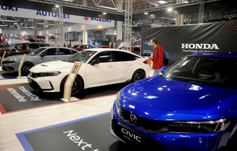 SAB&Accesorii 2022: Super-maşini de peste 5 milioane de euro şi modele auto în premieră, expuse la Romexpo 18802460