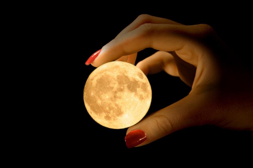 Horoscopul Lunii Pline în Berbec: cum ne influențează?