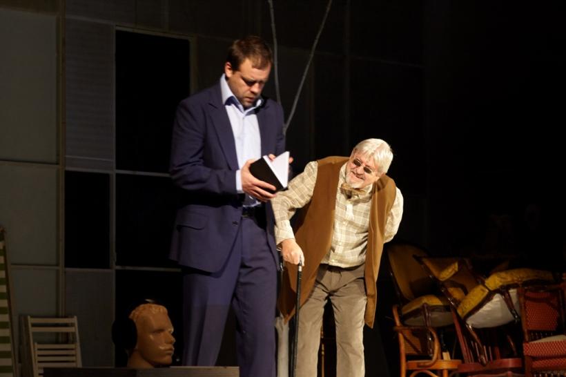 Premiera spectacolului „1984” deschide stagiunea Teatrului Național Iași, la Sala Mare 18802710